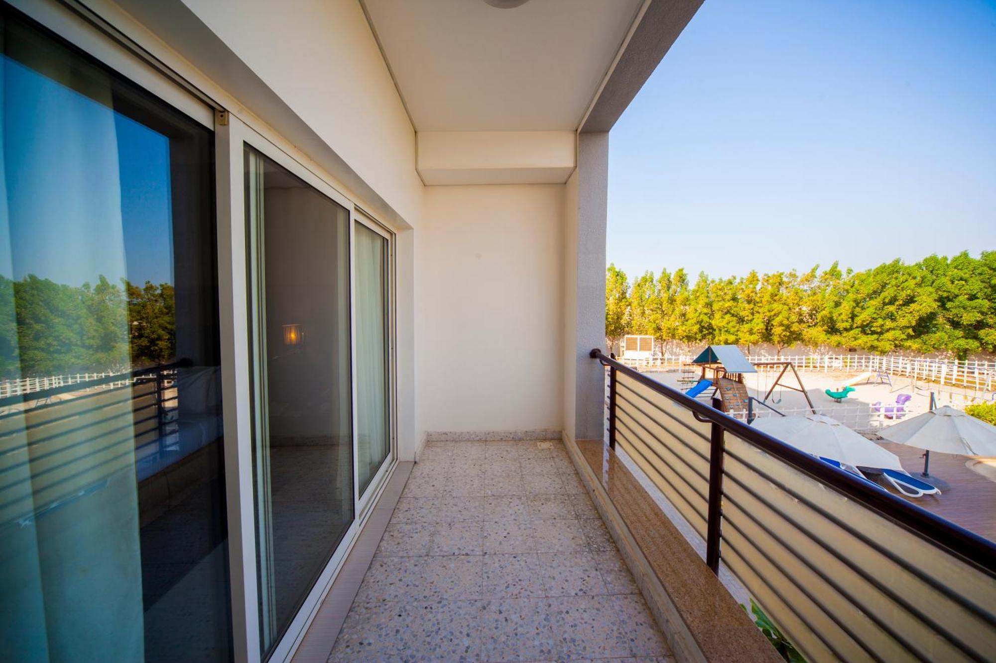 Pearl Hotel & Spa Umm al-Quwain Exteriör bild