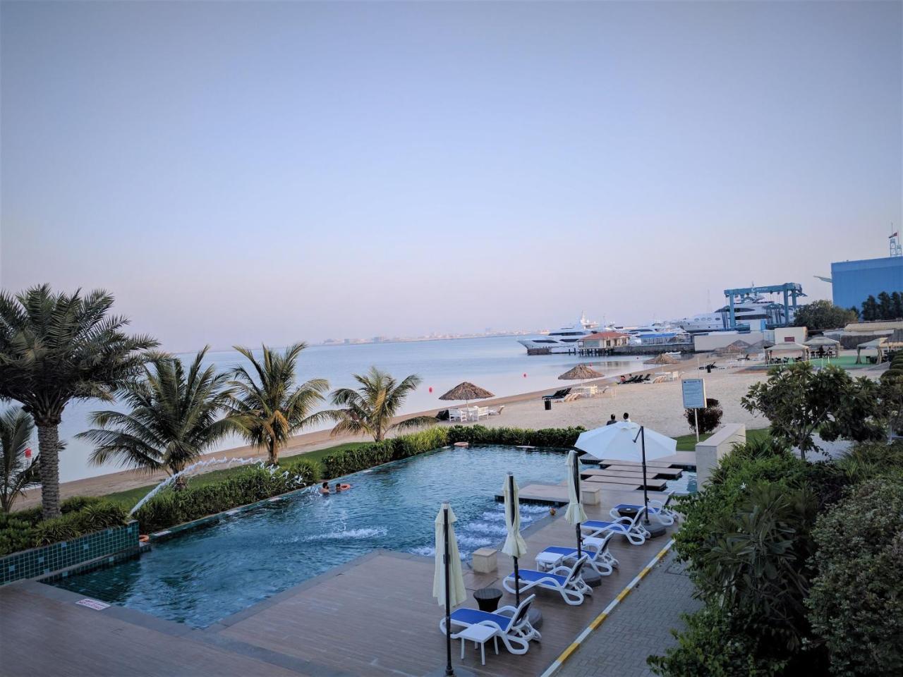 Pearl Hotel & Spa Umm al-Quwain Exteriör bild